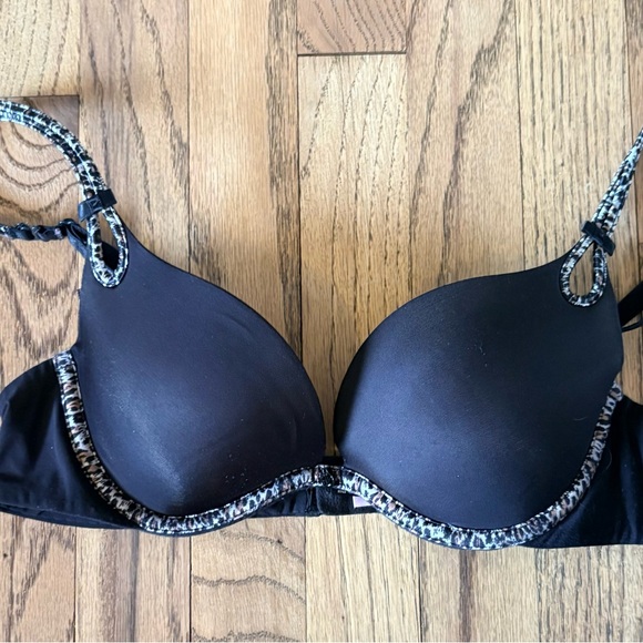 Victoria's Secret Other - Victoria's Secret Black Bra with Leopard-Print Trim